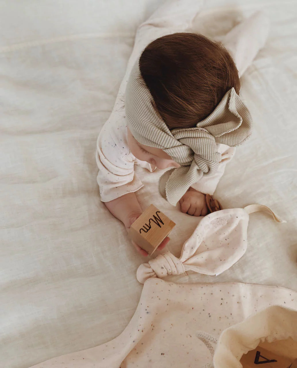 NORTH BABY - PACIFIER HOLDER ORGANIC BALLOON IVORY PINK