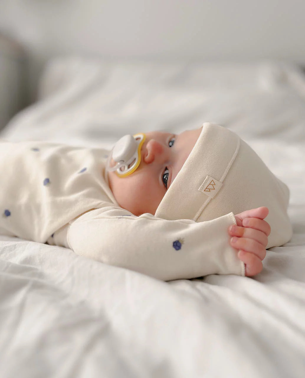 NORTH BABY - ORGANIC HAT SNOW WHITE 0-3 meses